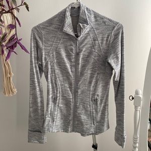 Lululemon define jacket size 6